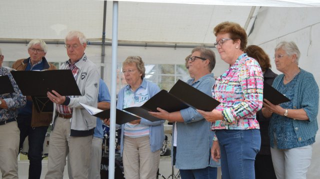 Gezamenlijke afsluiting muzikale Dorpshoes gebruikers (woensdag 10 juli 2019)